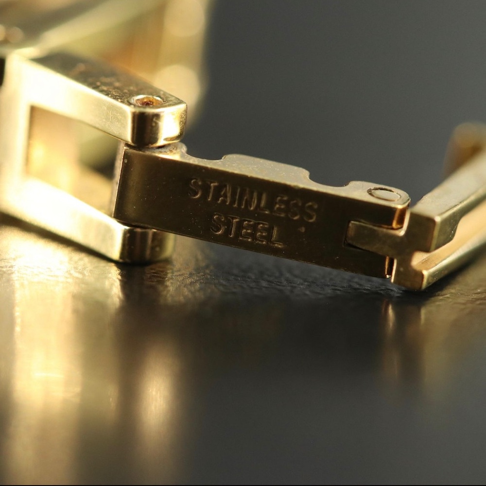 Vintage Gucci Watch ITEM #
ITMGJ90795 - Picture 5 of 5